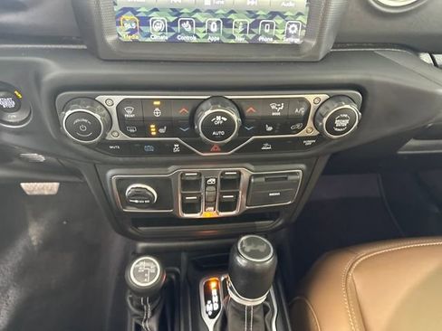 Used 2023 Jeep Wrangler Unlimited Sahara w/ Cold Weather Group image 23