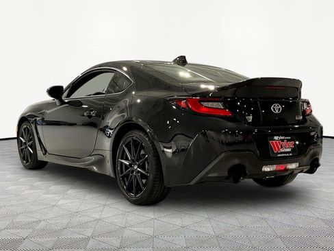 Used 2026 Toyota GR86 Premium RWD image 4