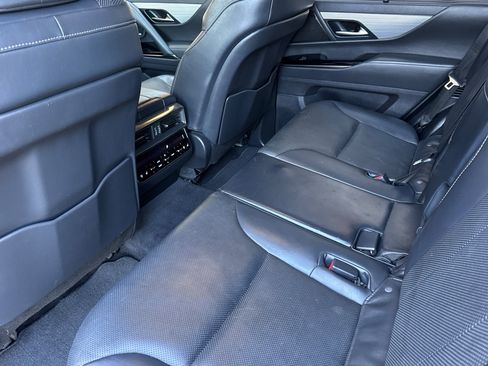 Used 2022 Lexus LX 600 F Sport w/ Accessory Package (Z1) AWD/4WD image 12