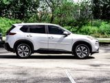 Used 2023 Nissan Rogue SV image 4