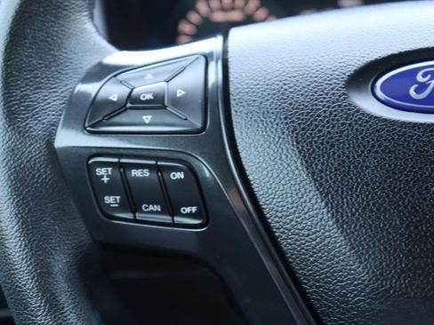 Used 2019 Ford Explorer XLT w/ Class II Trailer Tow Package image 27