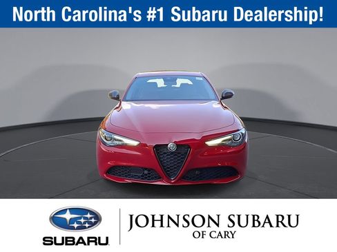 Used 2020 Alfa Romeo Giulia w/ Nero Edizione RWD image 8