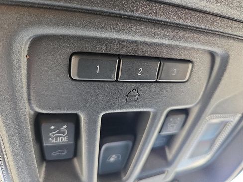 Used 2024 GMC Sierra 1500 AT4 w/ Technology Package AWD/4WD image 23