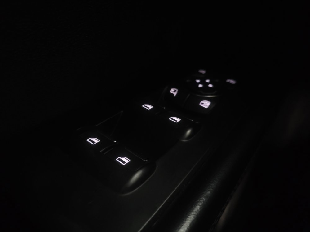 Used 2016 Lincoln MKX Reserve w/ Technology Package FWD image 27