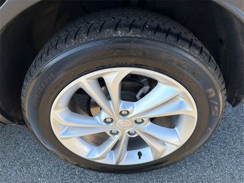 Used 2023 Buick Encore GX Preferred w/ Cold Weather Comfort Package image 19