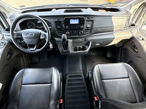 Used 2025 Ford Transit 250 148 Medium Roof RWD image 21