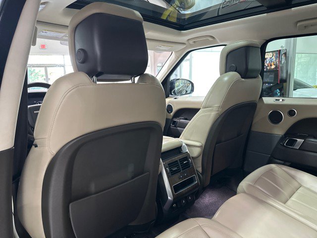 Used 2018 Land Rover Range Rover Sport HSE AWD/4WD image 44