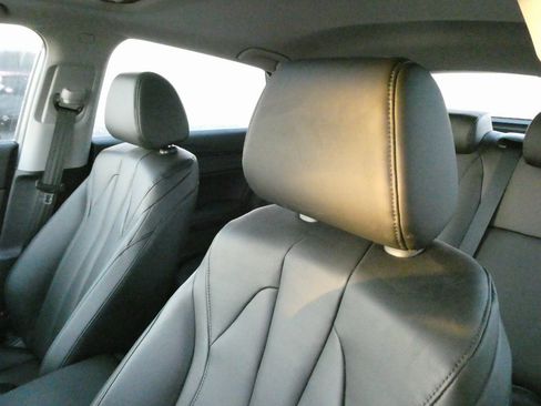 Used 2025 Acura Integra image 29