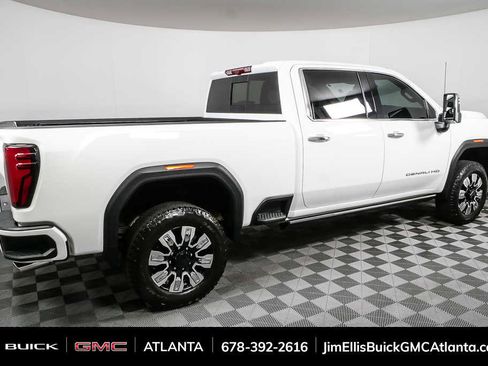 Used 2025 GMC Sierra 2500 Denali w/ Denali Reserve Package AWD/4WD image 2
