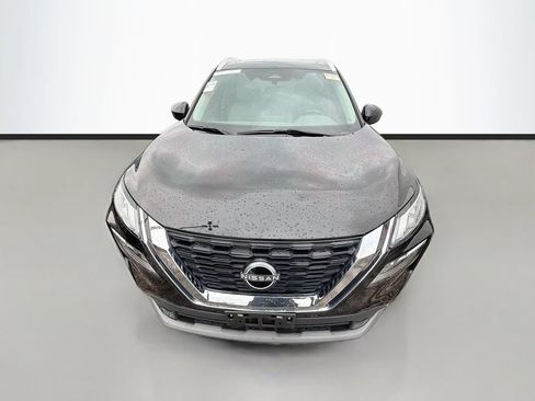 Used 2023 Nissan Rogue SV w/ SV Premium B Package AWD/4WD image 2