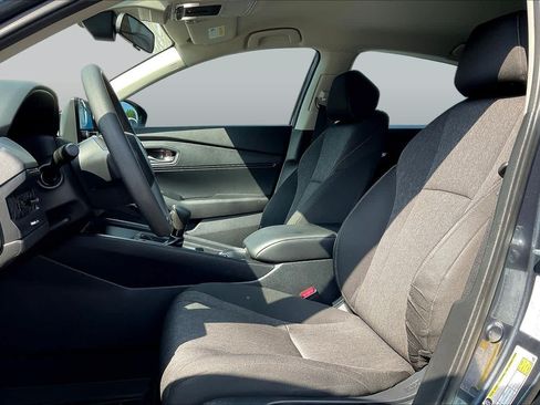 Used 2025 Honda Accord LX image 8