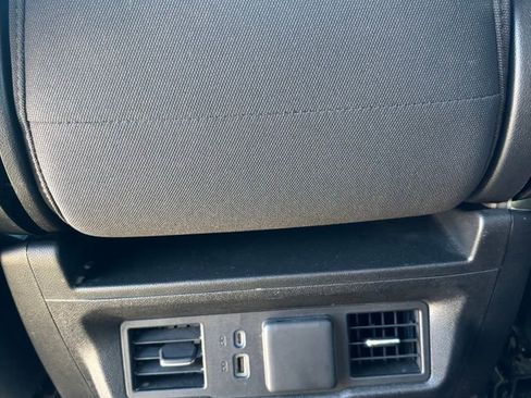 Used 2024 GMC Sierra 1500 SLE image 10