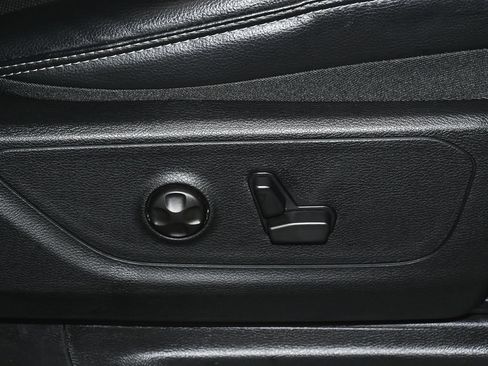 Used 2026 RAM 1500 Rebel w/ G/T Package AWD/4WD image 58