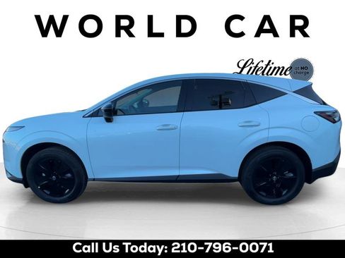 Used 2025 Nissan Murano SV image 4