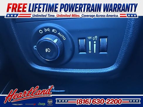 Used 2025 Jeep Grand Cherokee Summit AWD/4WD image 49