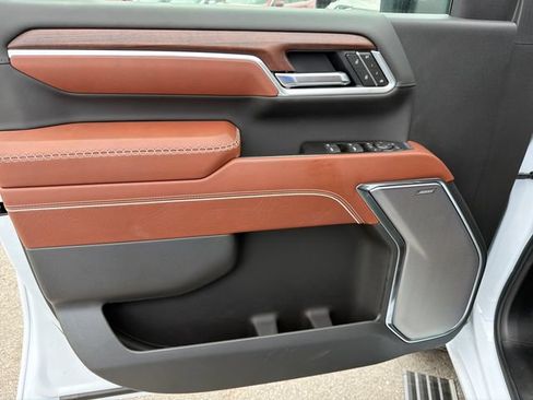 New 2026 GMC Sierra 3500 Denali Ultimate AWD/4WD image 16