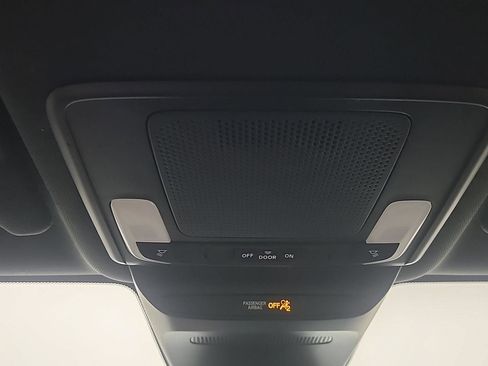 Certified 2023 Honda HR-V Sport image 31