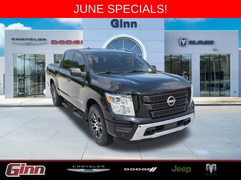 Used 2023 Nissan Titan SV w/ SV Convenience Package RWD image 1