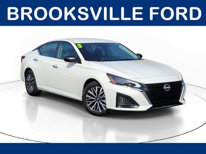Used 2025 Nissan Altima 2.5 SV