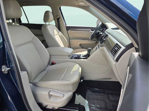 Used 2019 Volkswagen Atlas SE w/ Towing Package AWD/4WD image 18
