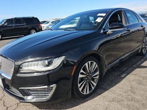 Used 2017 Lincoln MKZ Reserve image 1