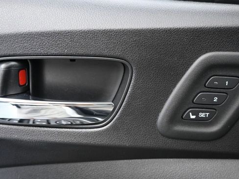 Used 2016 Honda CR-V Touring image 23