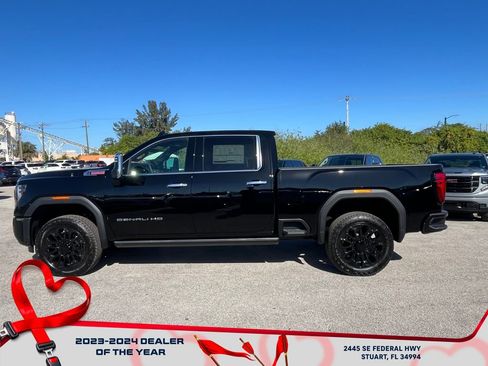 New 2026 GMC Sierra 2500 Denali w/ Denali Reserve Package image 4