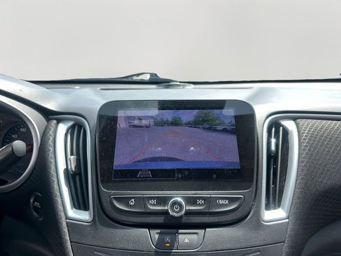 Used 2024 Chevrolet Malibu LT FWD image 16