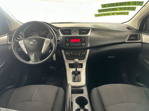Used 2015 Nissan Sentra S image 16