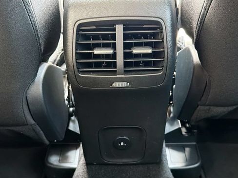 Certified 2025 Ford Escape Active AWD/4WD image 32