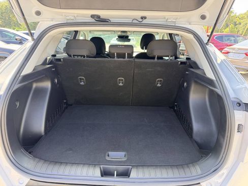 Used 2025 Hyundai Kona SEL FWD image 8