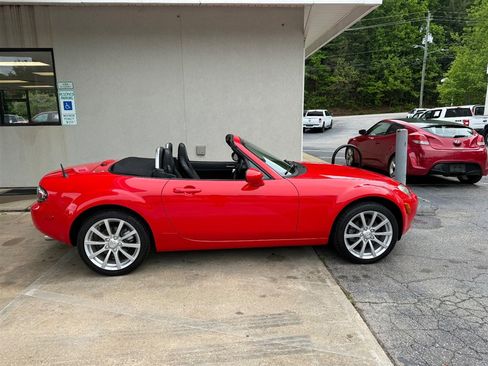 Used 2008 MAZDA MX-5 Miata Grand Touring w/ Premium Pkg RWD image 2