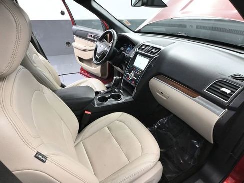 Used 2018 Ford Explorer Limited w/ Equipment Group 301A image 53