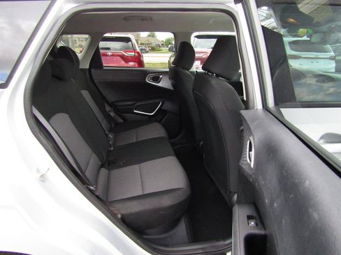 Used 2021 Kia Soul LX FWD image 20