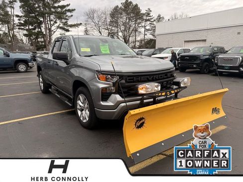 Certified 2024 Chevrolet Silverado 1500 Custom image 1