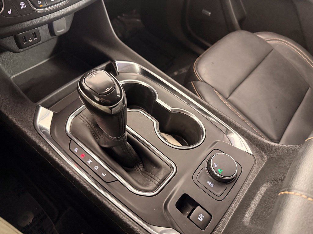 Used 2019 Chevrolet Traverse RS w/ LPO, Floor Liner Package FWD image 43