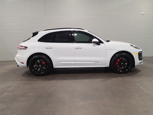 New 2026 Porsche Macan GTS AWD/4WD image 8