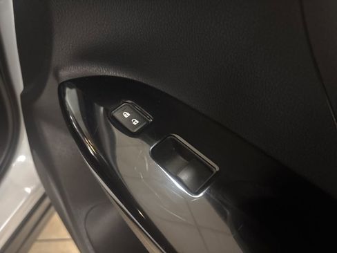 Used 2022 Mitsubishi Eclipse Cross LE image 31