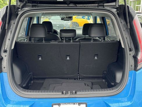 Used 2023 Kia Soul GT-Line FWD image 12