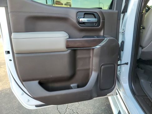 Used 2020 GMC Sierra 1500 SLT w/ SLT Premium Package AWD/4WD image 16
