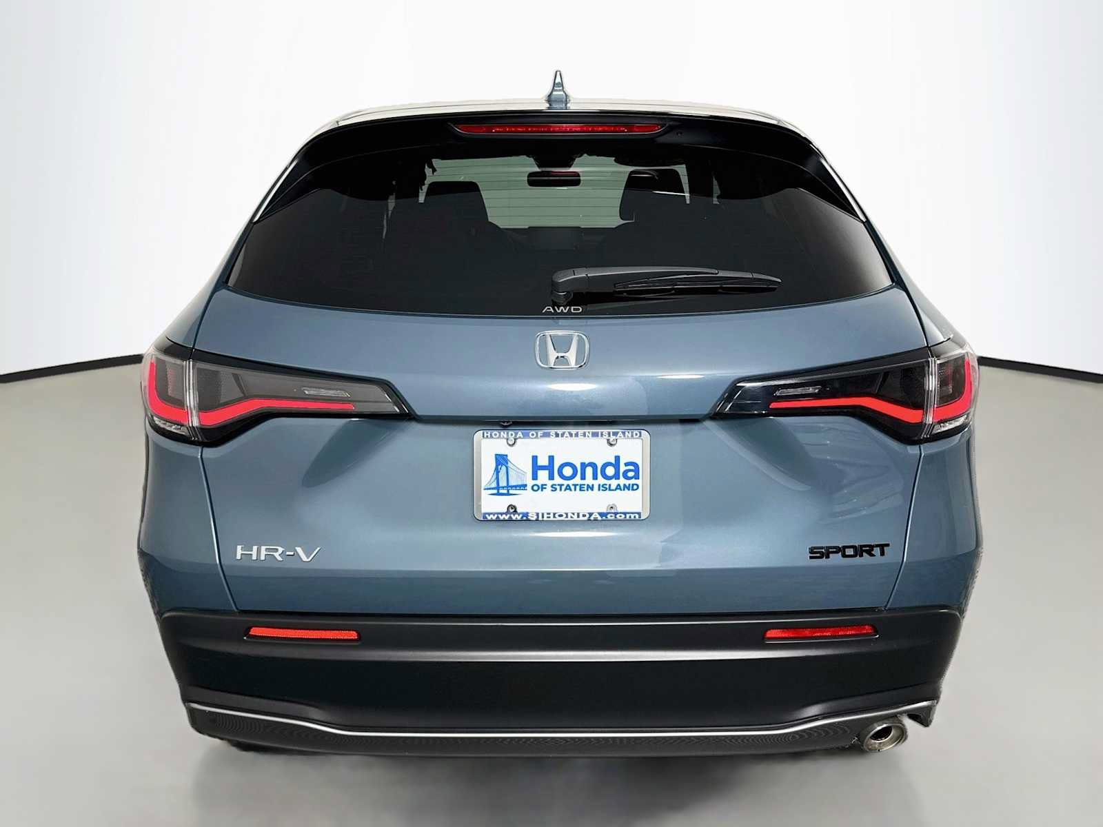 Certified 2025 Honda HR-V Sport image 5