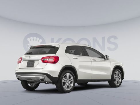 Certified 2017 Mercedes-Benz GLA 250 4MATIC image 4