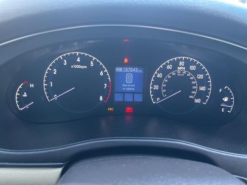 Used 2012 Hyundai Genesis 3.8 w/ Premium Pkg image 17