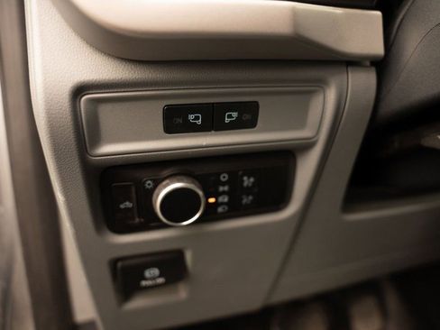 Used 2023 Ford F150 XLT w/ Trailer Tow Package image 17