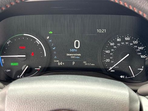 Used 2024 Toyota Sienna XSE w/ XSE Premium Package image 21