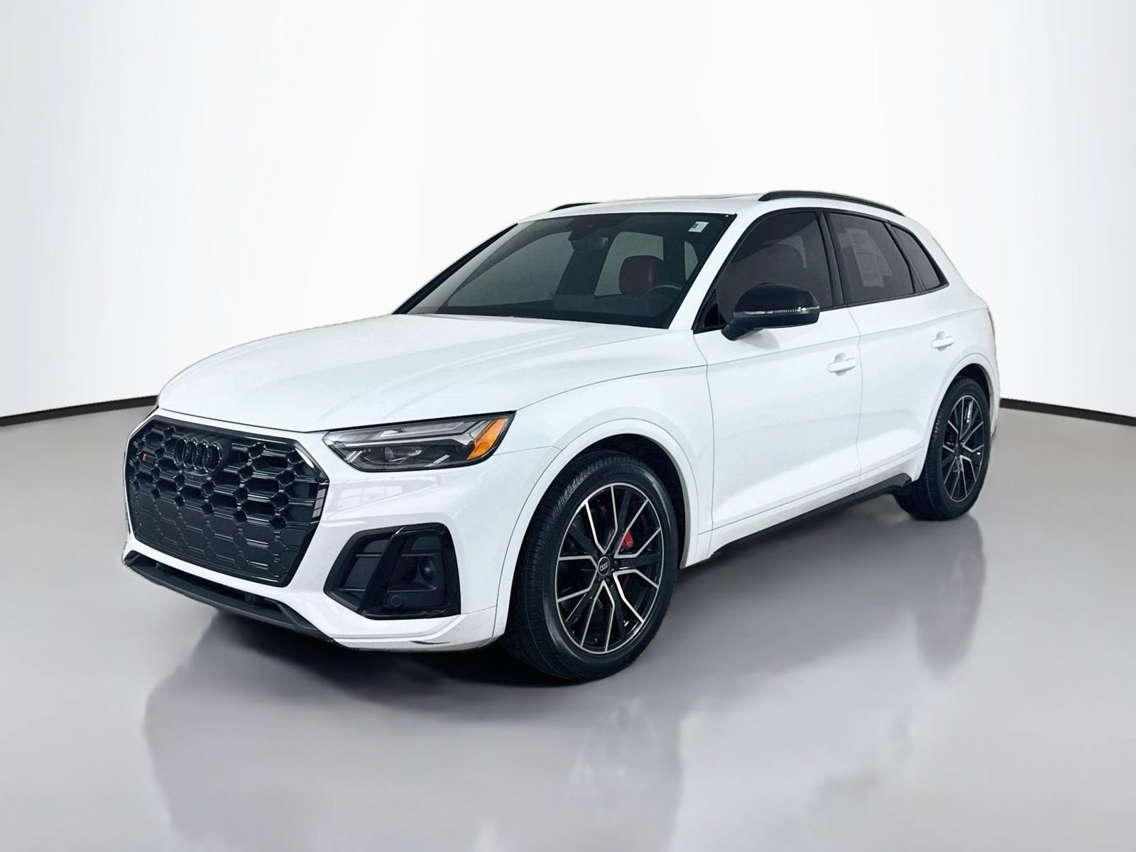 Certified 2023 Audi SQ5 Premium Plus w/ Premium Plus Package AWD/4WD image 1