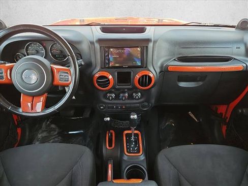 Used 2014 Jeep Wrangler Unlimited Sport w/ Connectivity Group AWD/4WD image 17