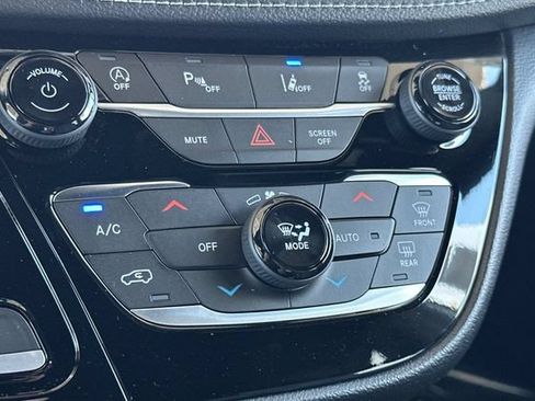 New 2027 Chrysler Pacifica Select FWD image 20
