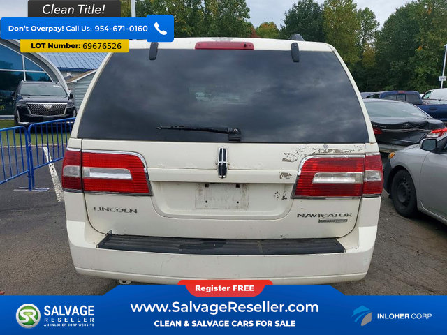 Used 2008 Lincoln Navigator 4WD image 8