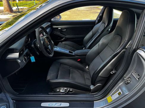 Used 2018 Porsche 911 GT3 image 20
